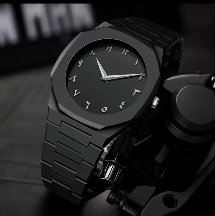 AURA -Watch in Arabic